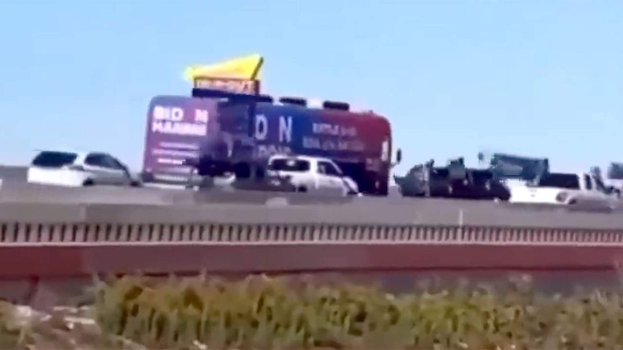 VIDEO: Vehicles flying Trump flags surround Biden campaign bus on Texas freeway