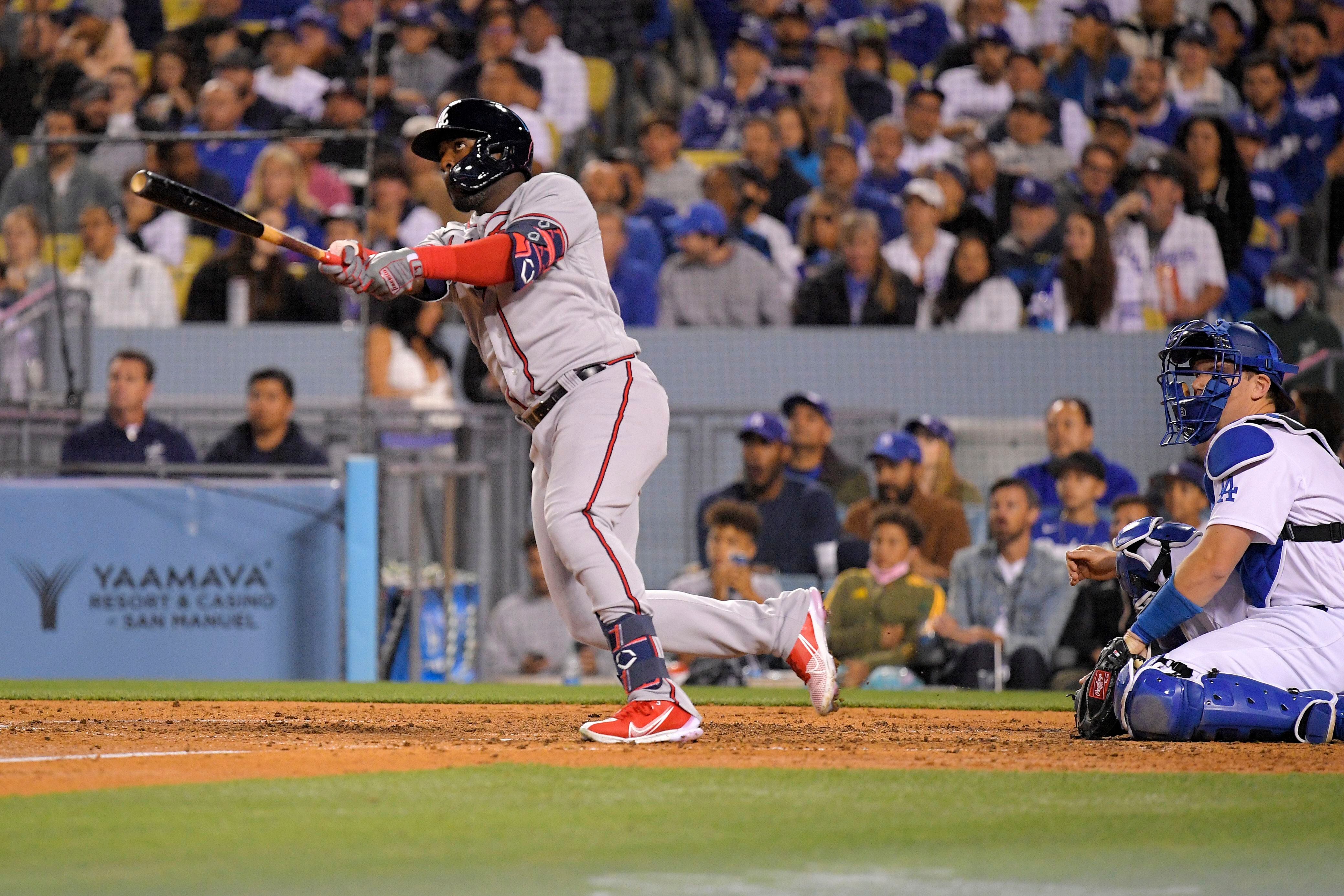 Freddie Freeman hits 1st home run for Dodgers in reunion win over Braves