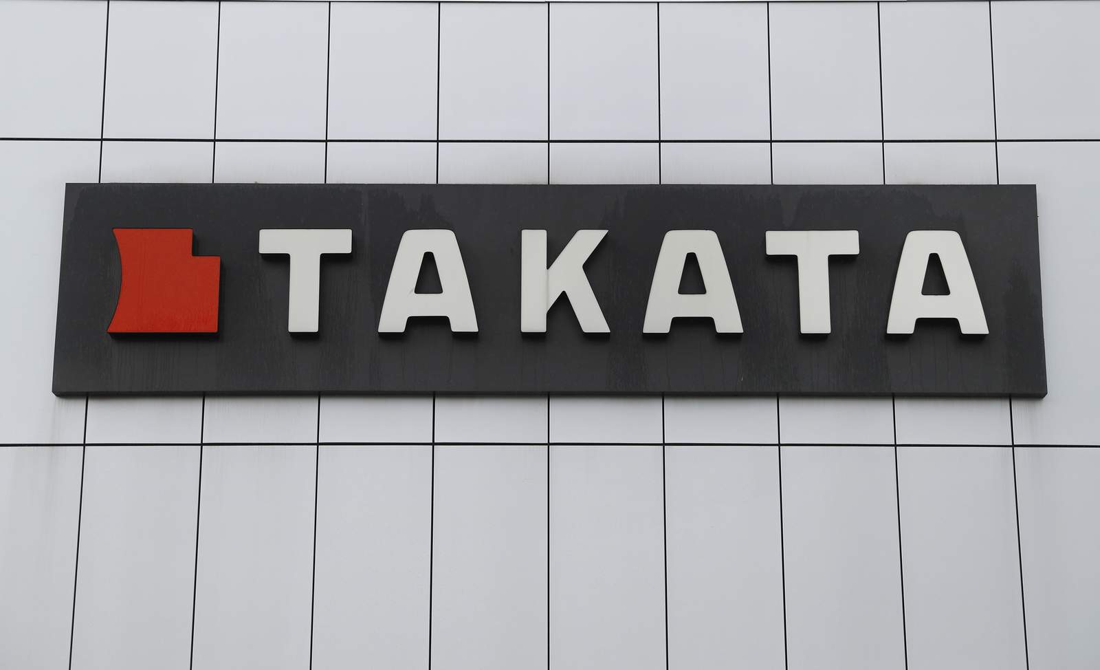 Exploding Takata air bag inflator kills Arizona driver