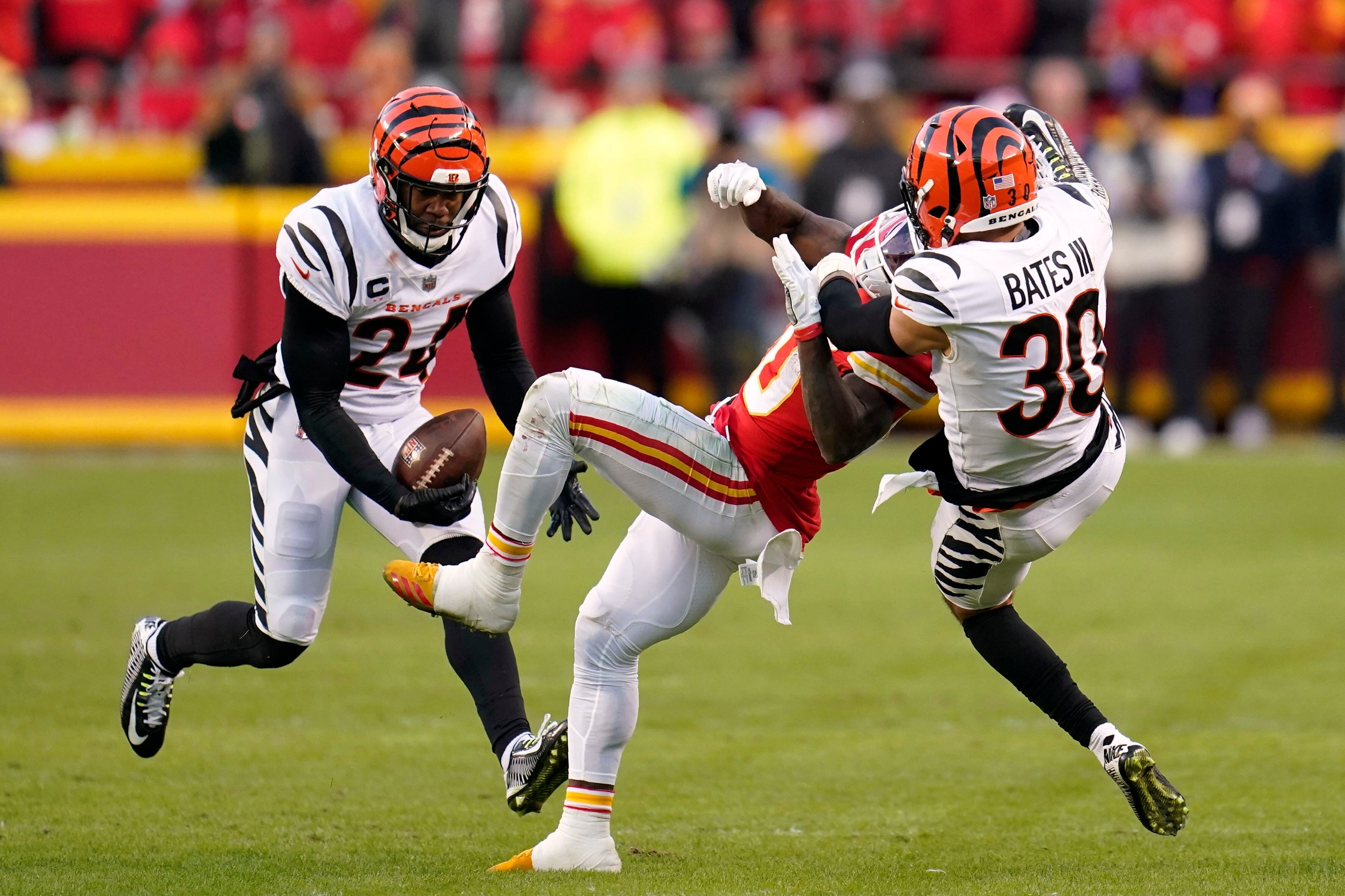 Jerome Simpson flips Bengals into huge halftime lead - NBC Sports