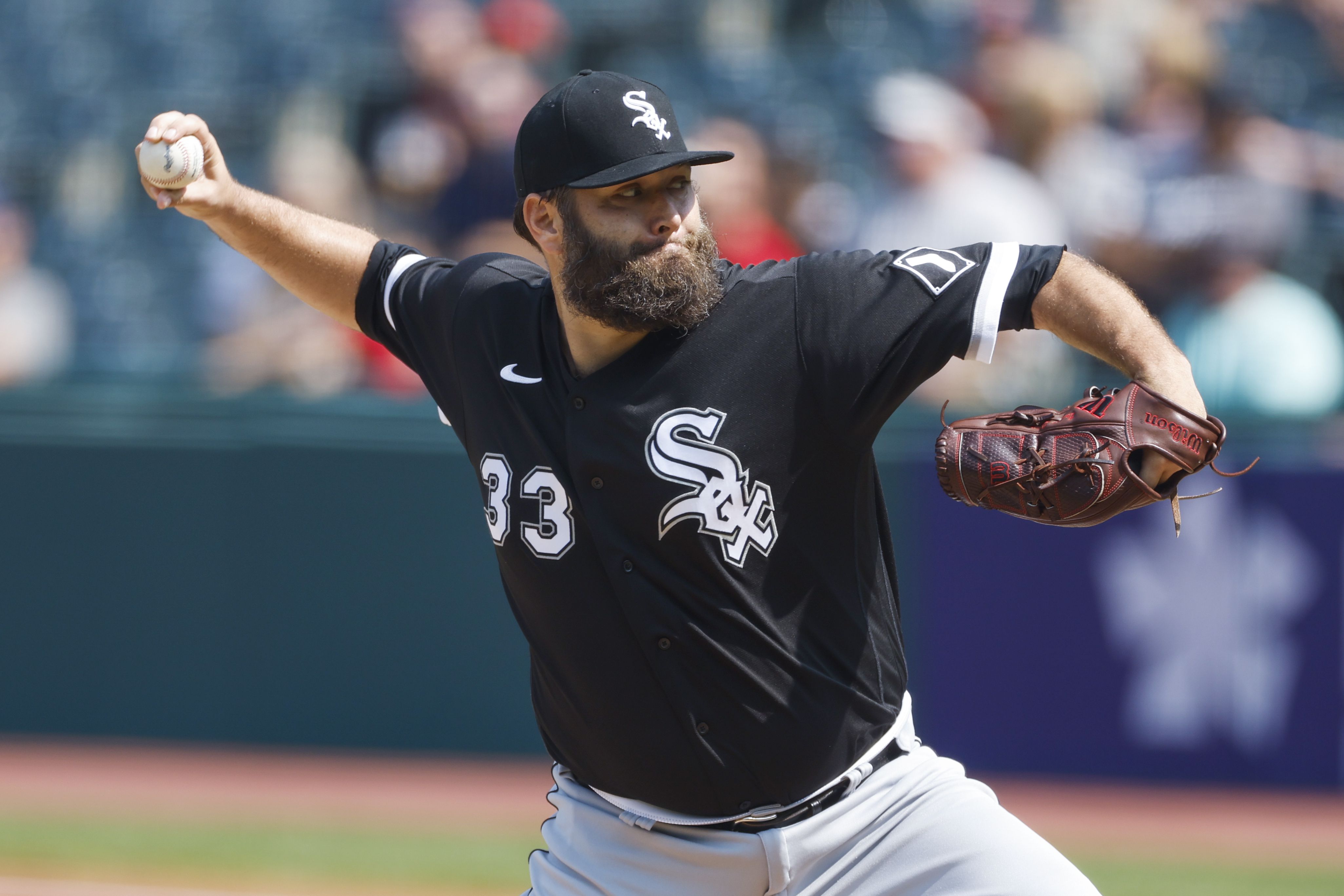 Chicago White Sox's Gavin Sheets (32) celebrates with Elvis Andrus (1)  after hitting a home run