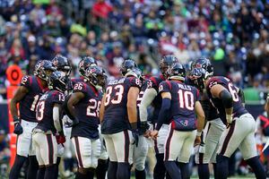 Houston Texans make ruthless decision to cut team captain in