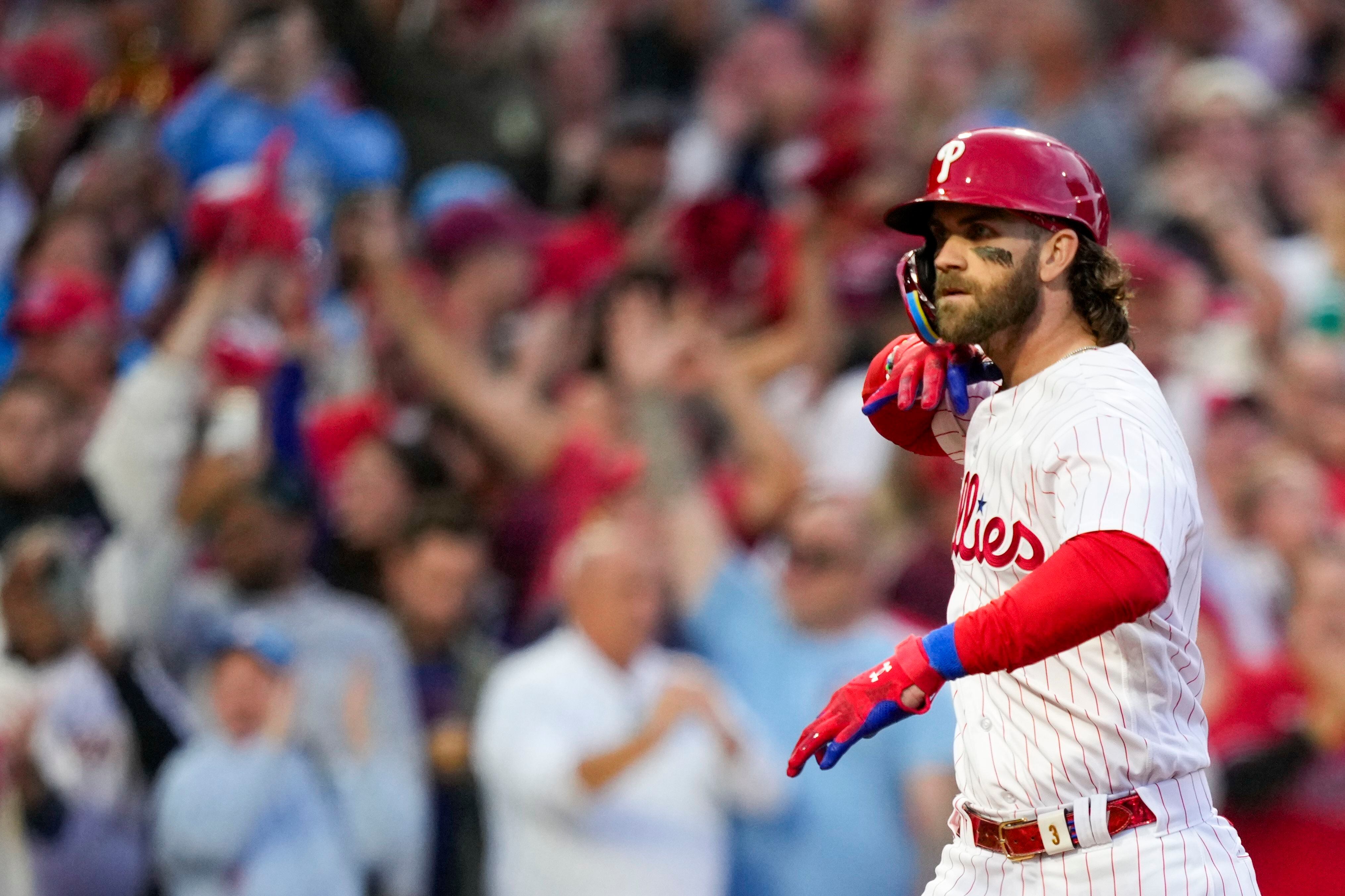 Phillies: MLB insider's inspiring detail from night Bryce Harper broke  thumb - BVM Sports