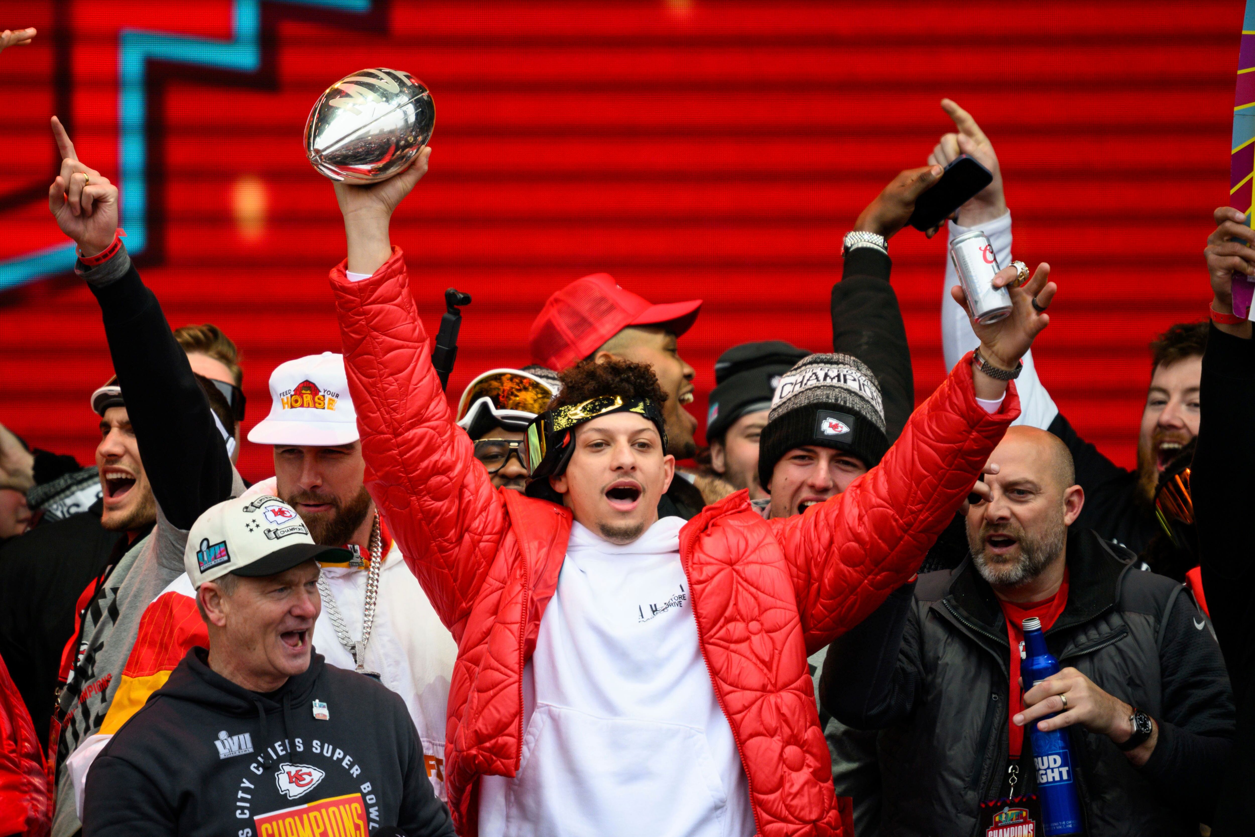 Kansas City Chiefs Super Bowl parade rolls on after earlier car