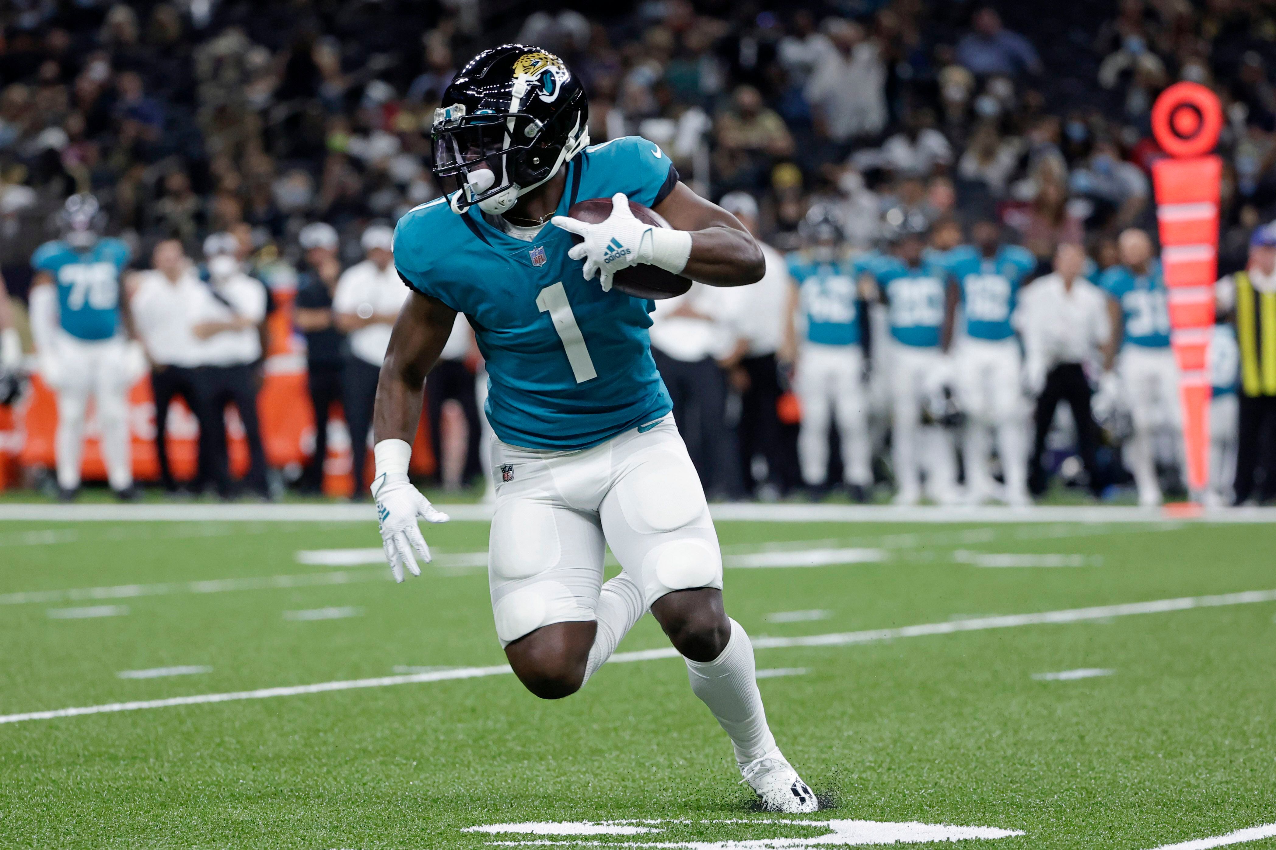 Jags' Lawrence: Team making 'headlines' an impediment to winning