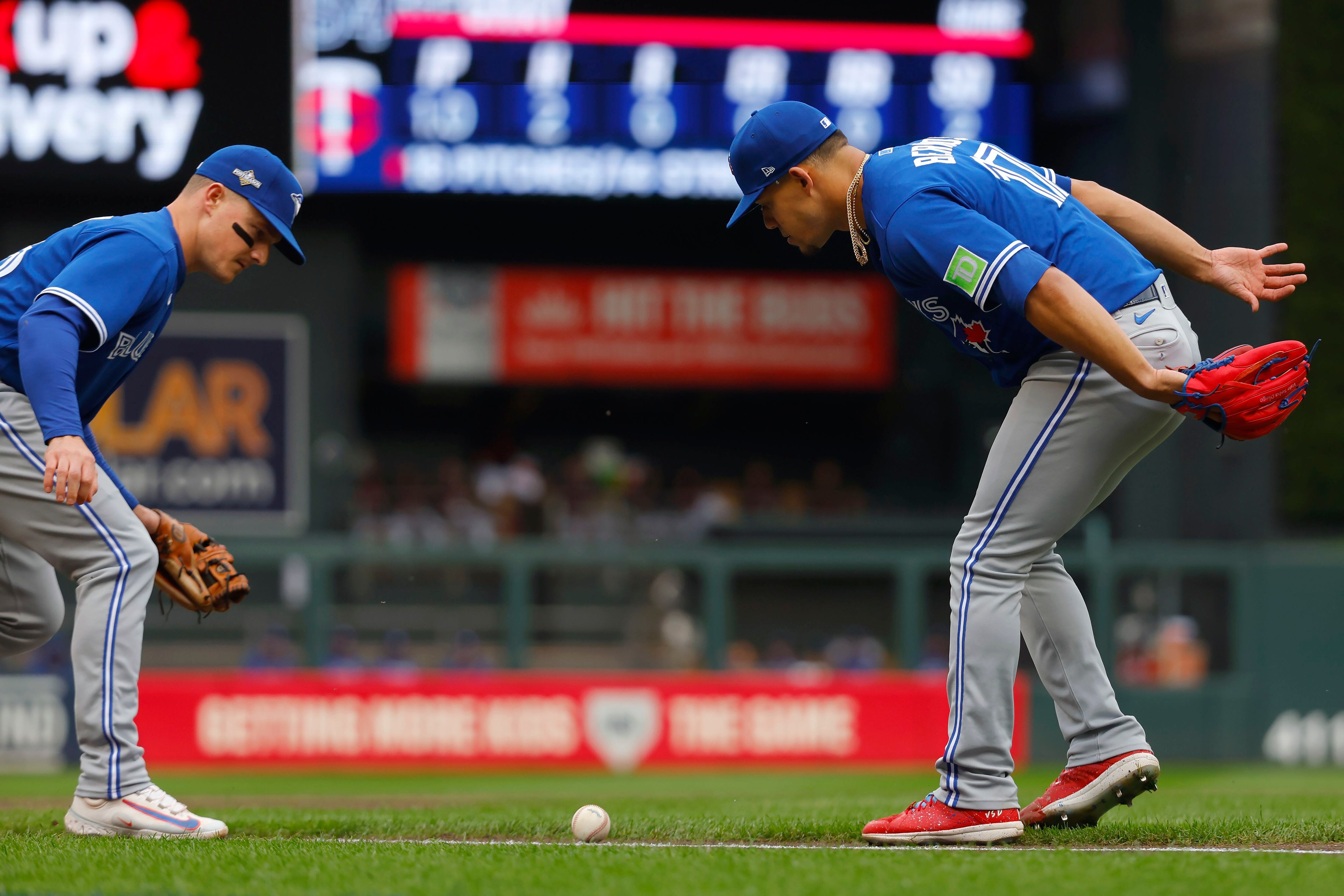 Twins advance for 1st time in 21 years with 2-0 win to sweep Blue Jays  behind Gray, Correa - NBC Sports