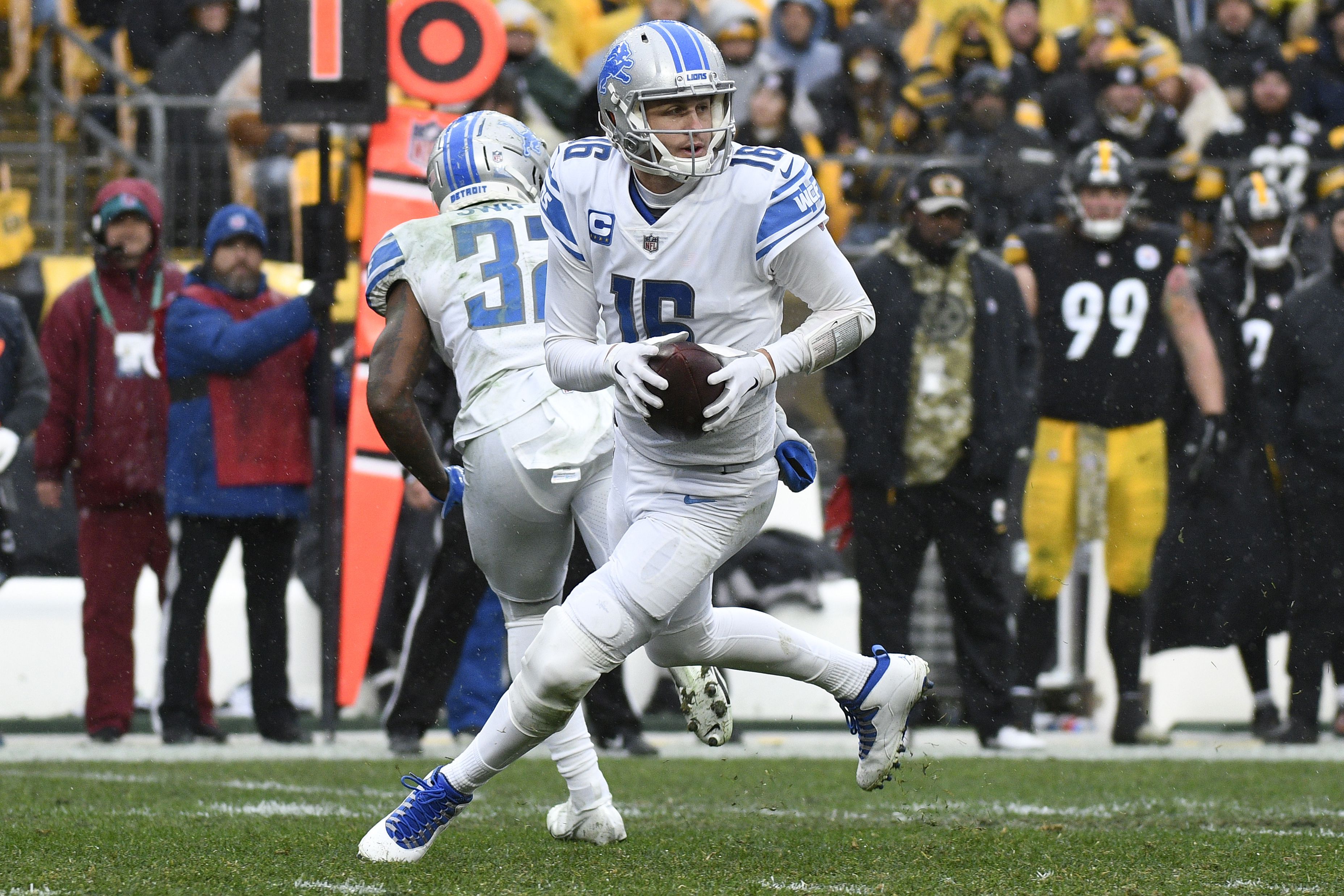 In comedy of errors, Steelers, Lions slog to 16-16 tie