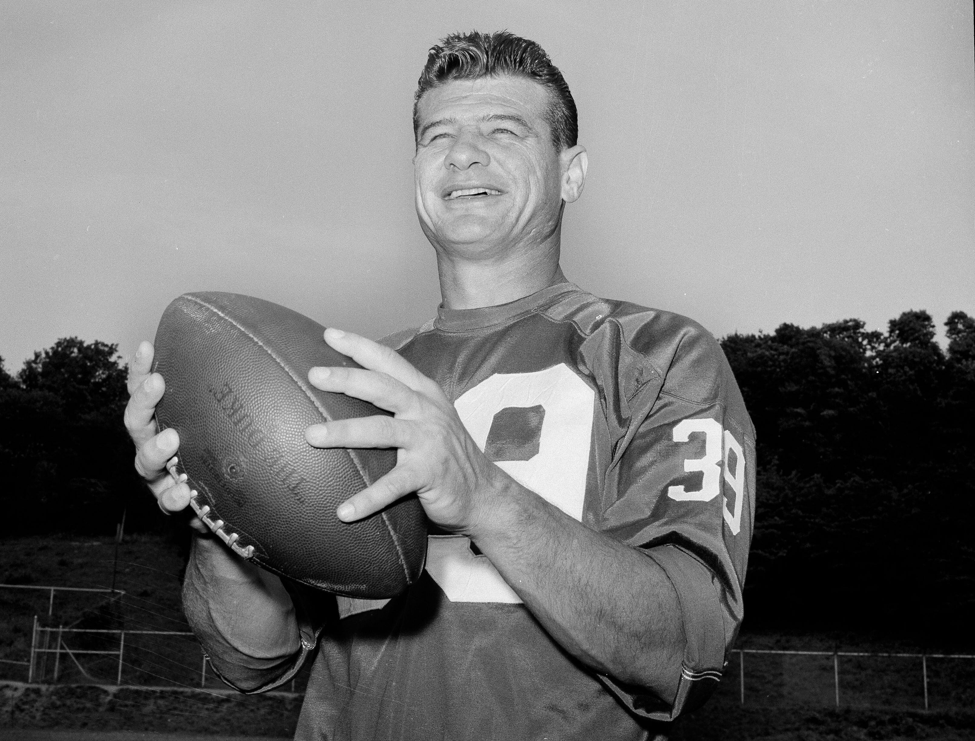 Hall of Famer Hugh McElhenny dies at 93 - Niners Nation