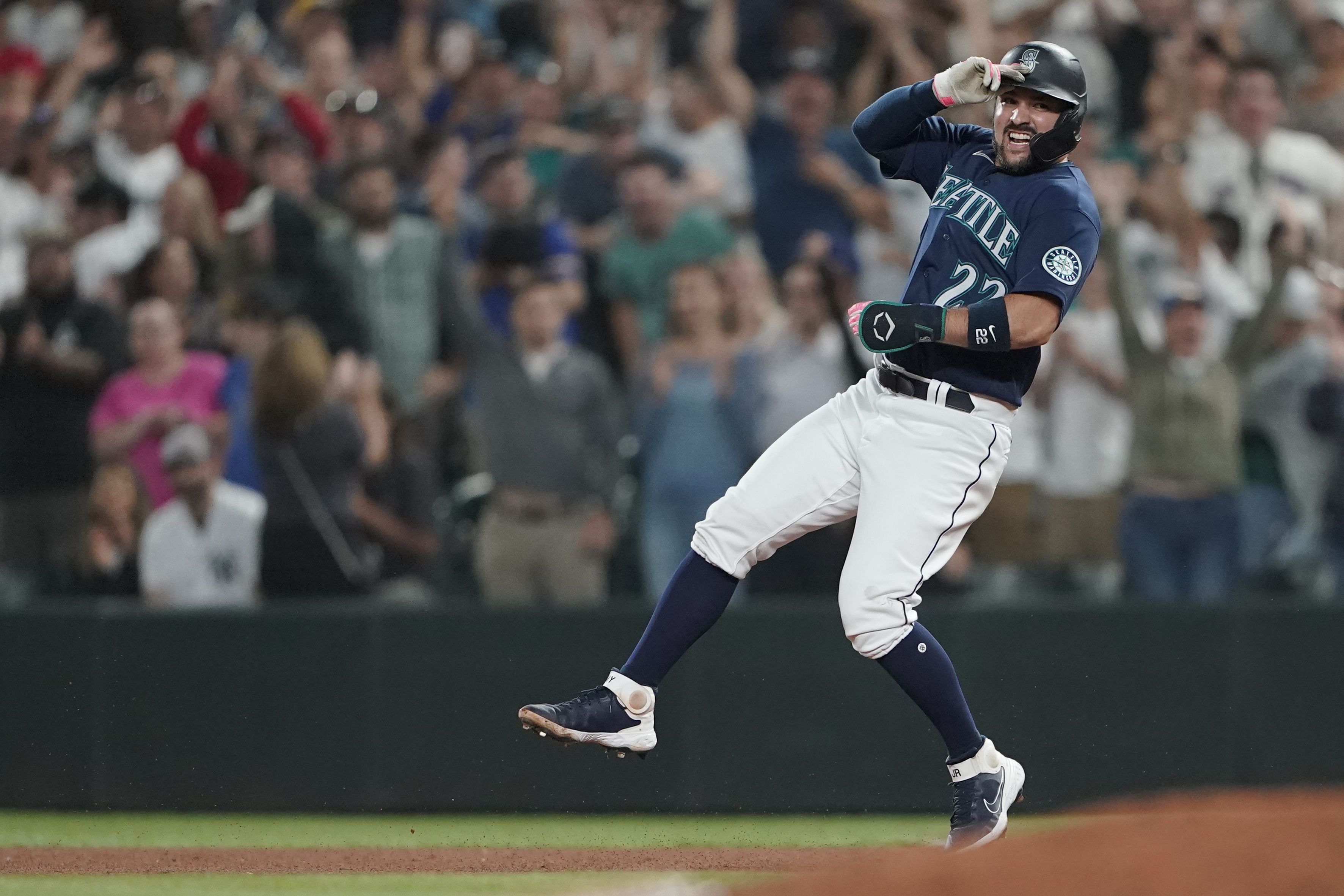 Andrew Benintendi won't say whether will get vaccinated with Yankees - NBC  Sports