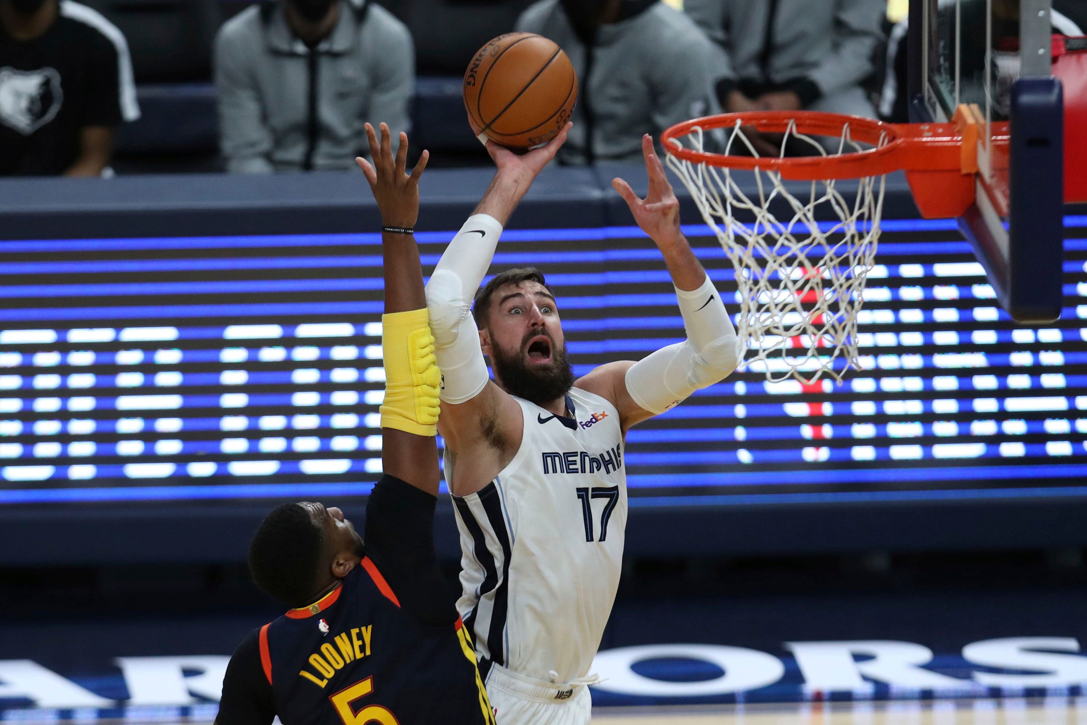 Memphis Grizzlies trade Jonas Valanciunas to New Orleans Pelicans