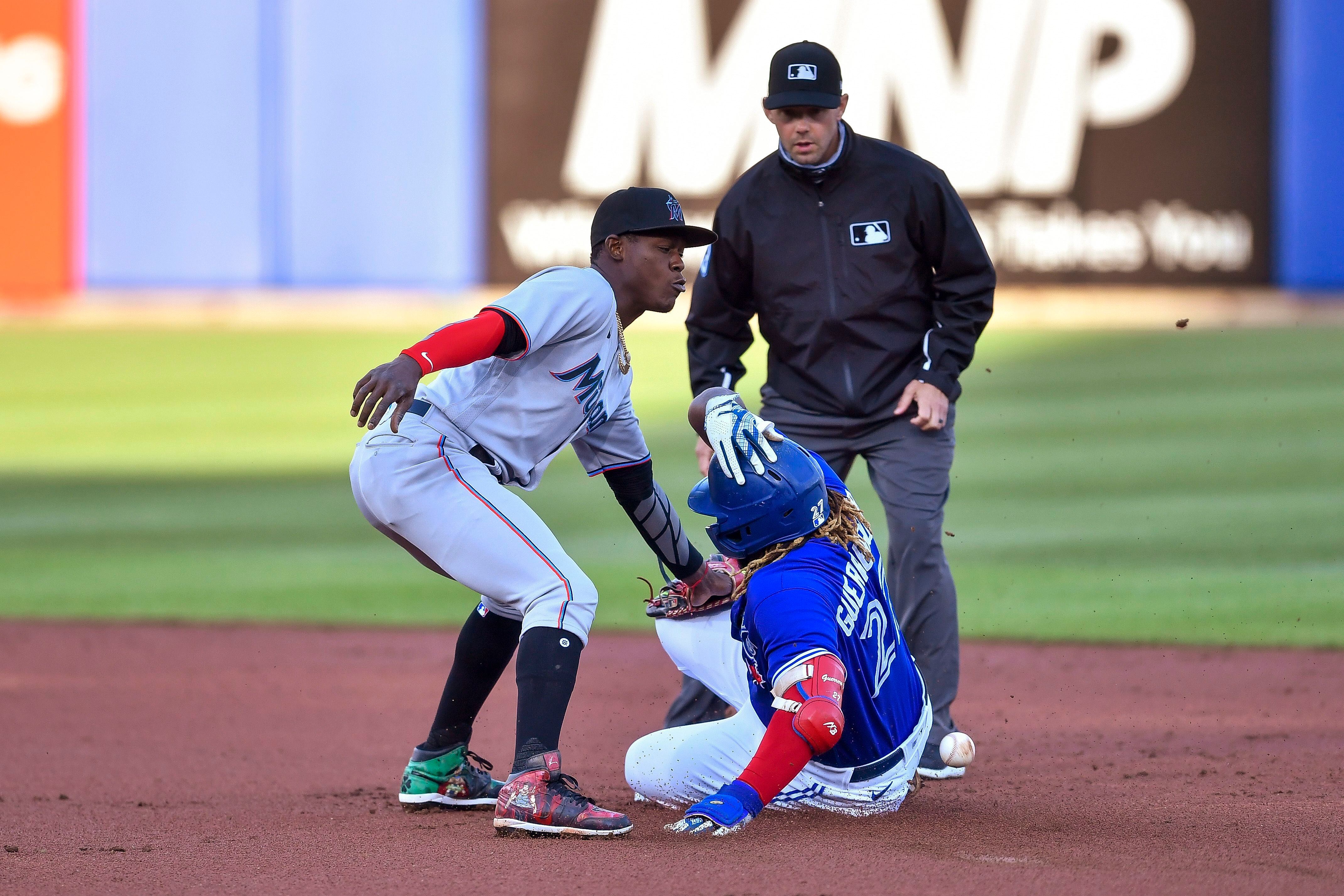 Guerrero powers Jays' return to Buffalo; beat Marlins 5-1