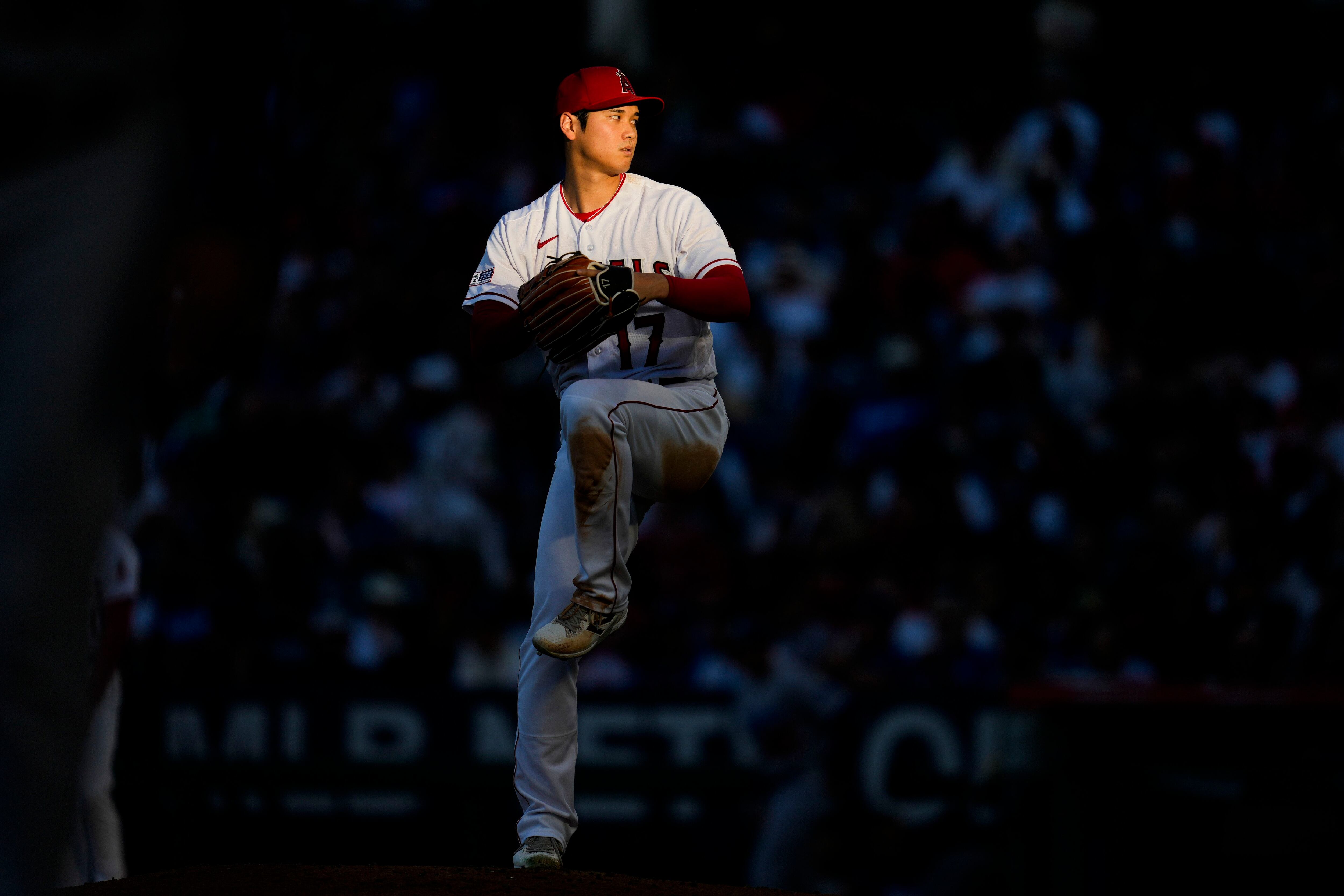 Gio Urshela's jumping throw, 06/06/2023