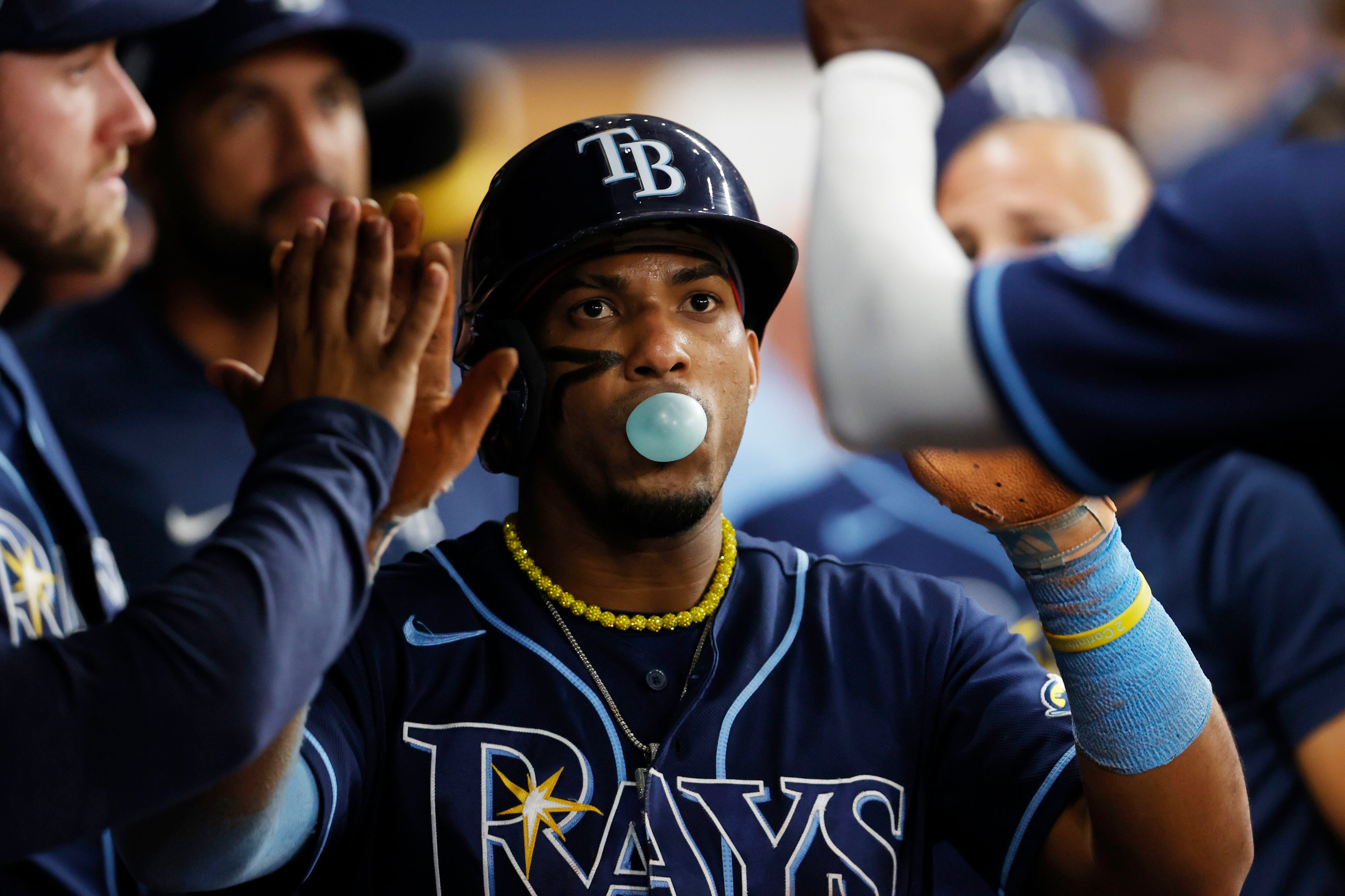 Tampa Bay Rays win MLB-record 14th-straight home game to open season