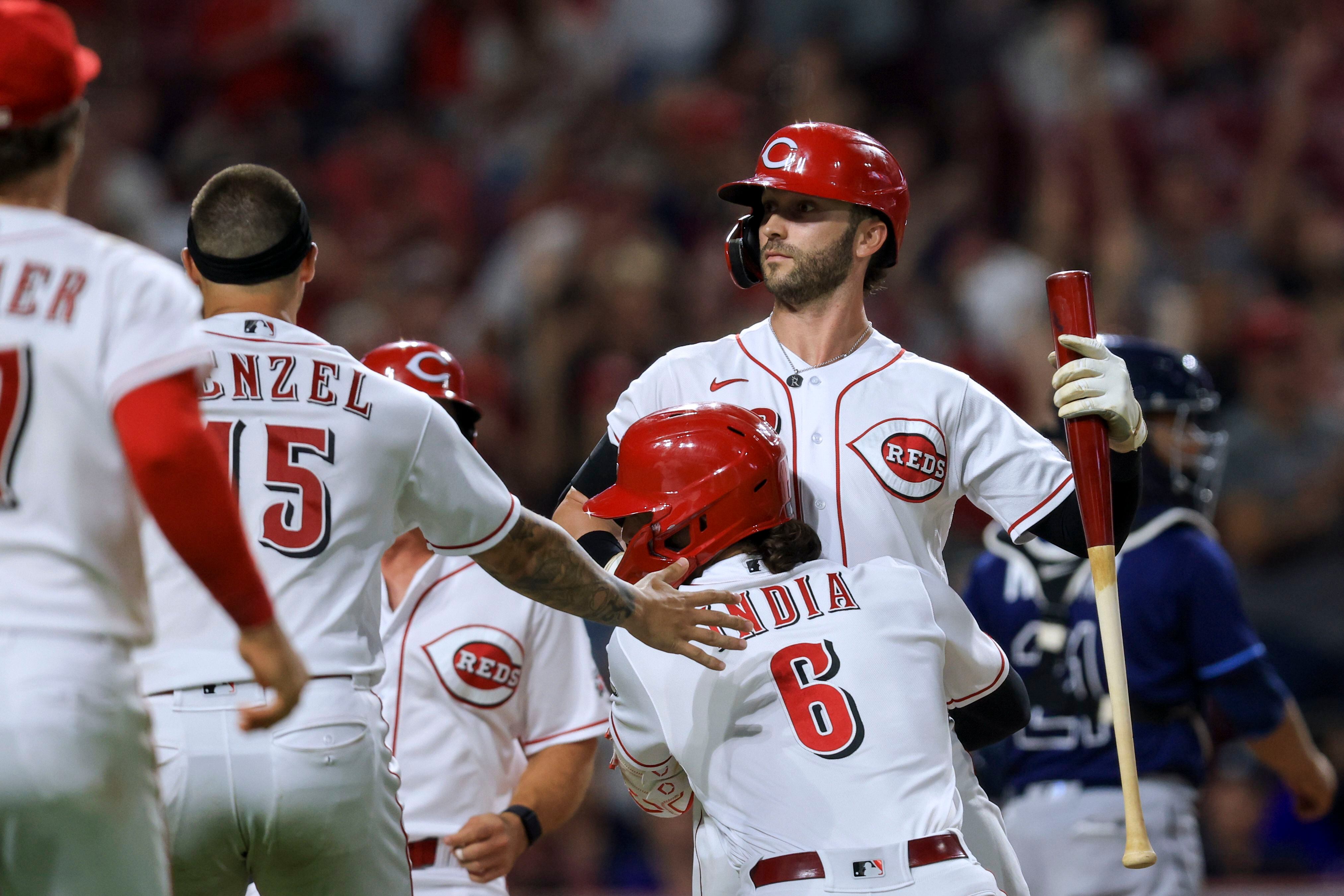 Joey Votto returns to Cincinnati Reds after being sidelined with