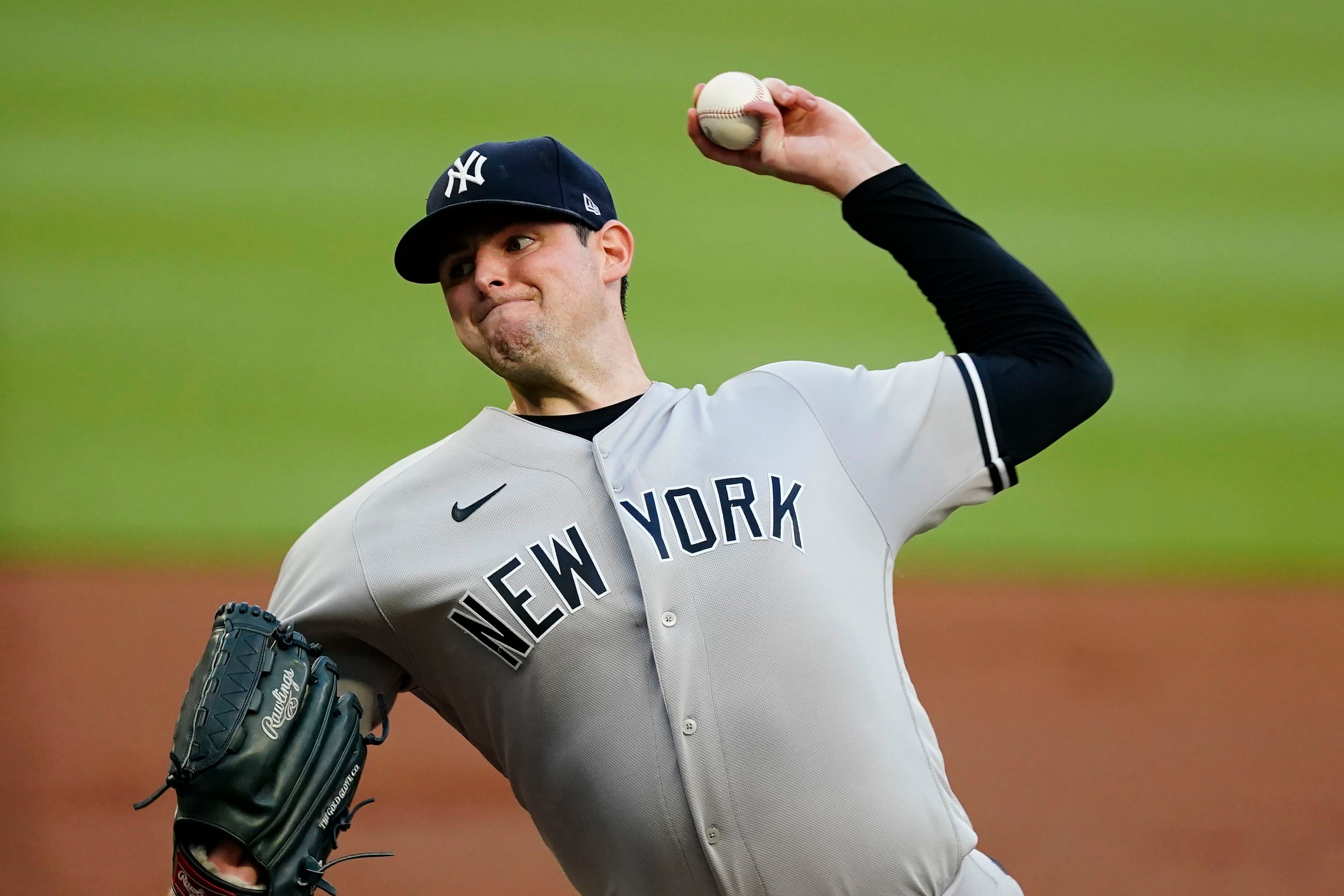 Yankees Pitcher Zack Britton Plays in 'Field of Dreams' Shoes That Every  Baseball Fan Must See