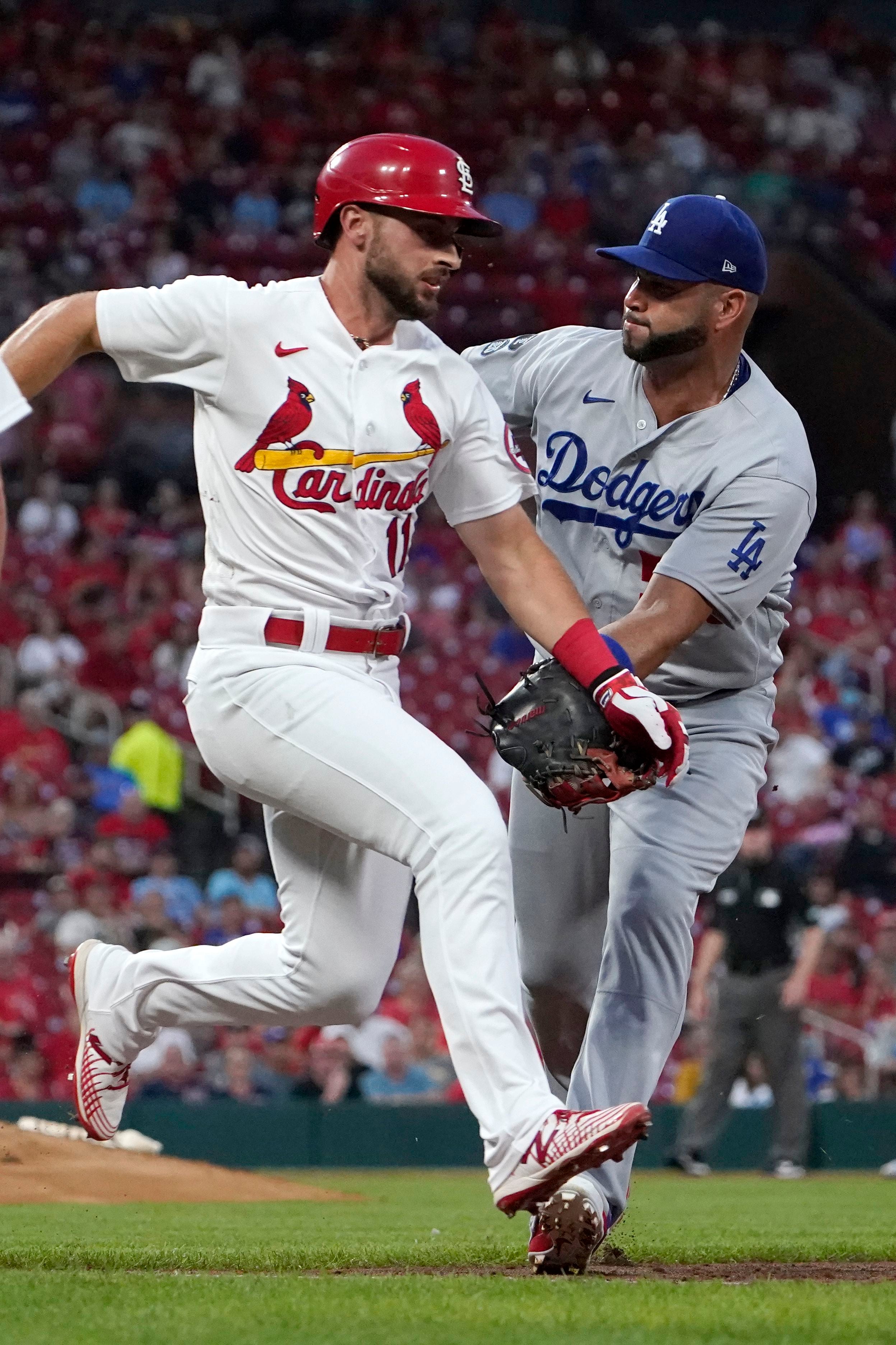 Los Angeles Dodgers' Alex Vesia prepares to pitch against the San