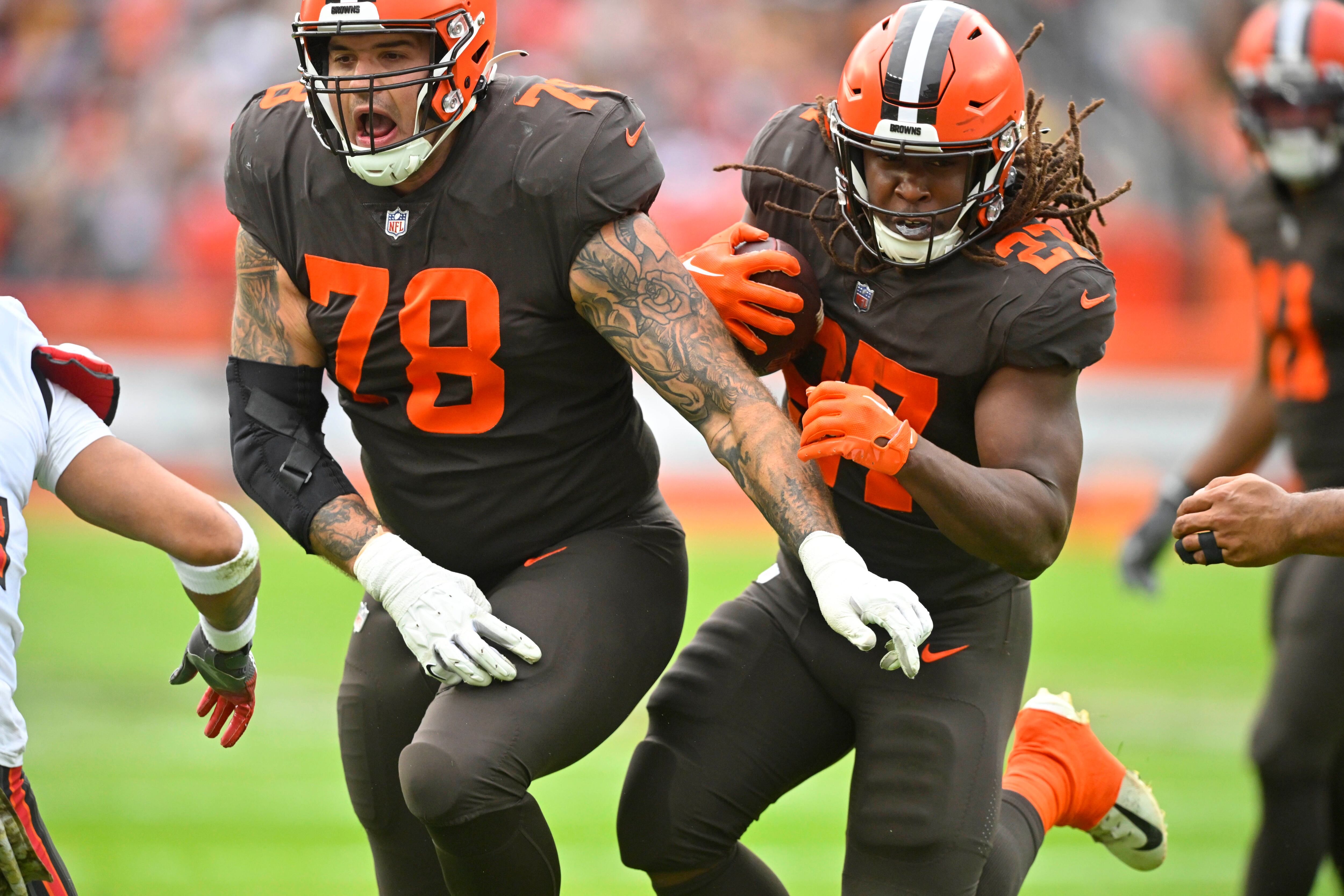 Chubb's TD run in OT powers Browns past Brady, Bucs 23-17