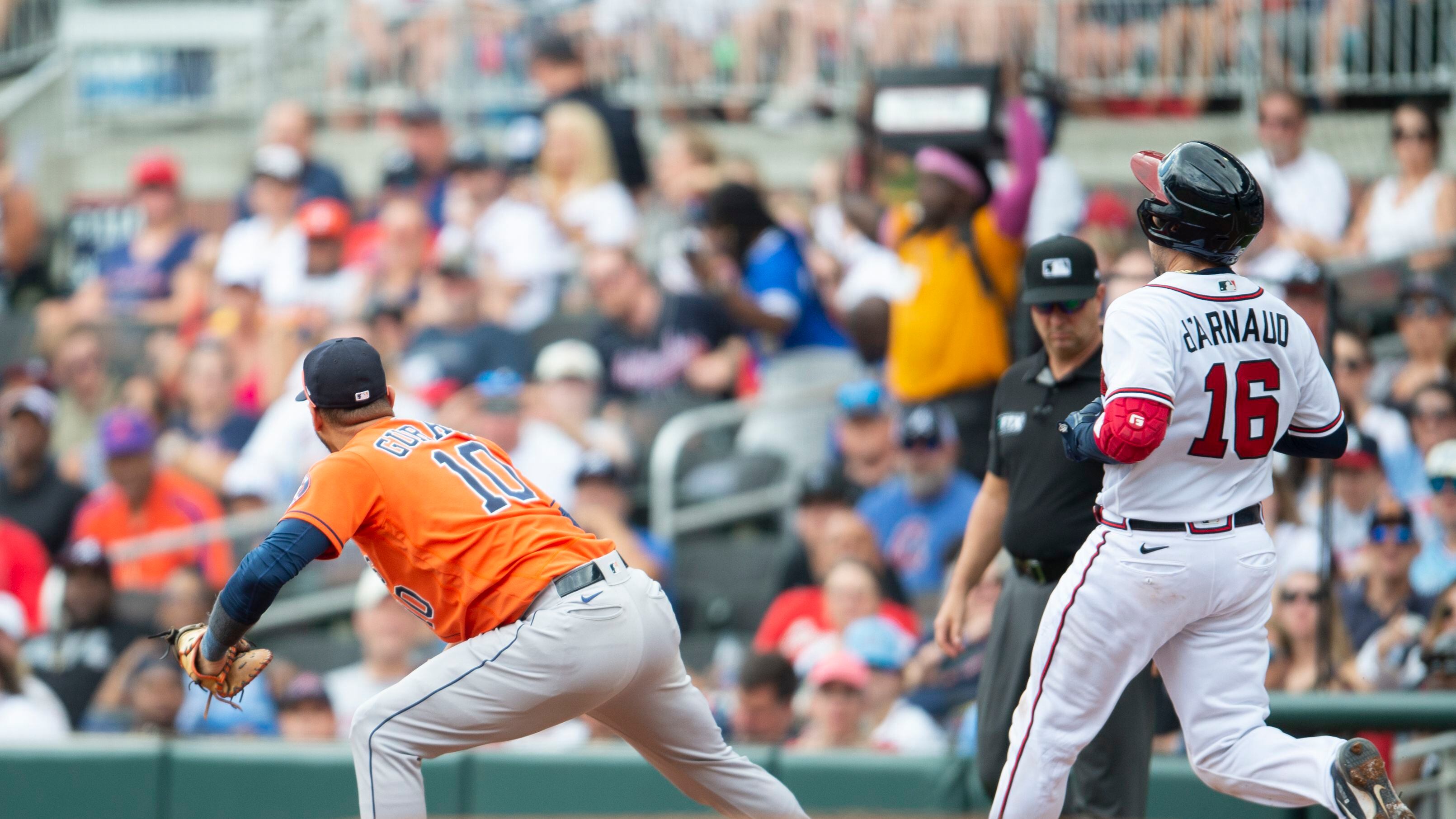 Houston Astros shortstop Mauricio Dubon (14) batting in the bottom of the  fifth inning of the MLB game between the Houston Astros and the New York  Mets on Tuesday, June 21, 2022