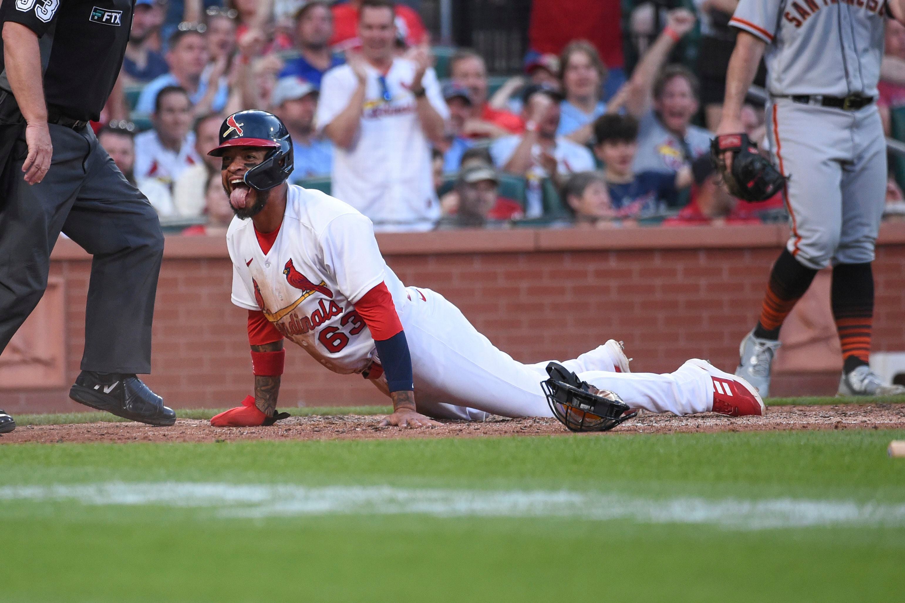 Wainwright strikes out in cameo to end career as Cardinals beat Reds 4-3, Pro Sports