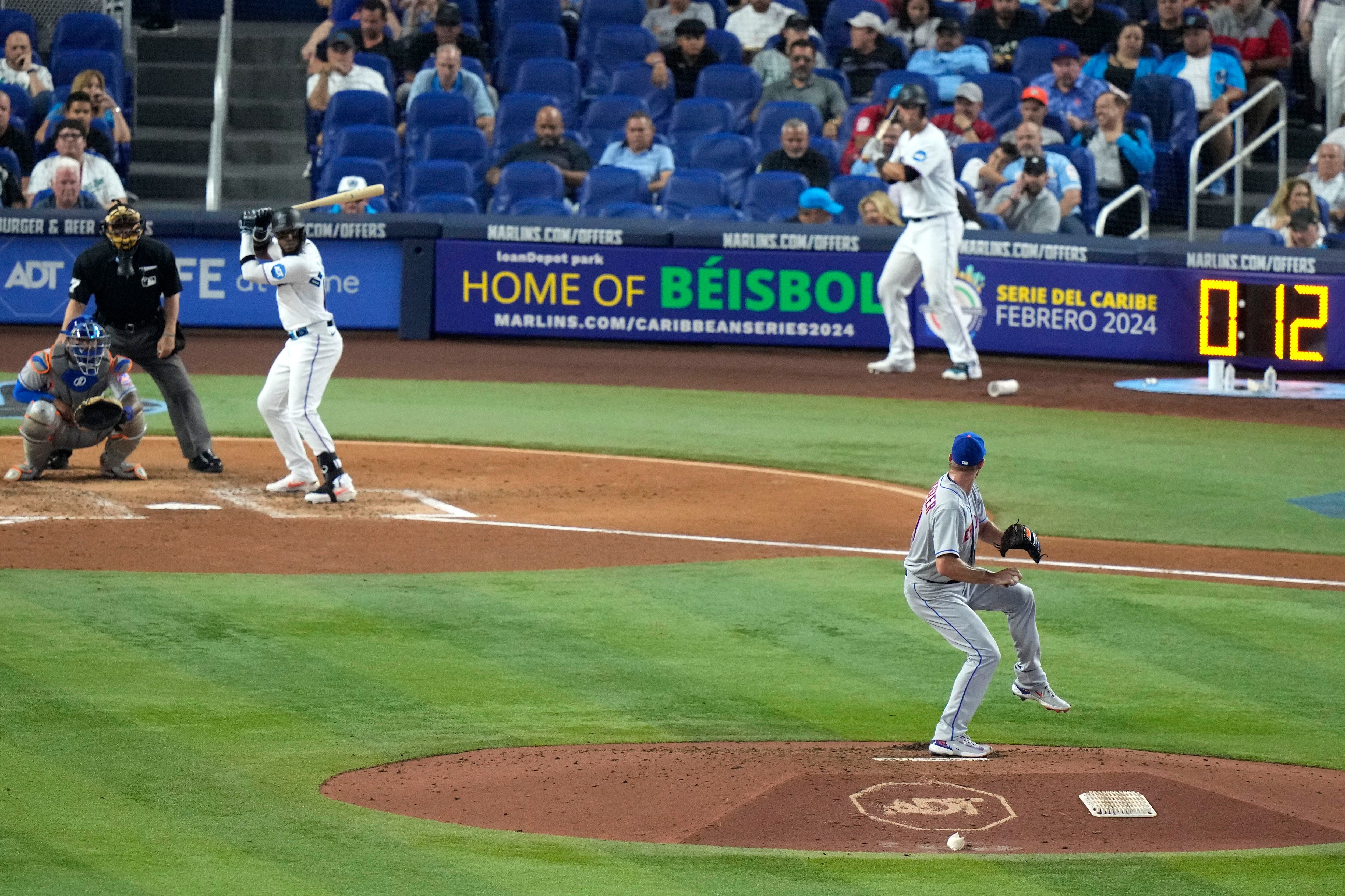 Marcus Stroman makes MLB history as first violator of pitch clock