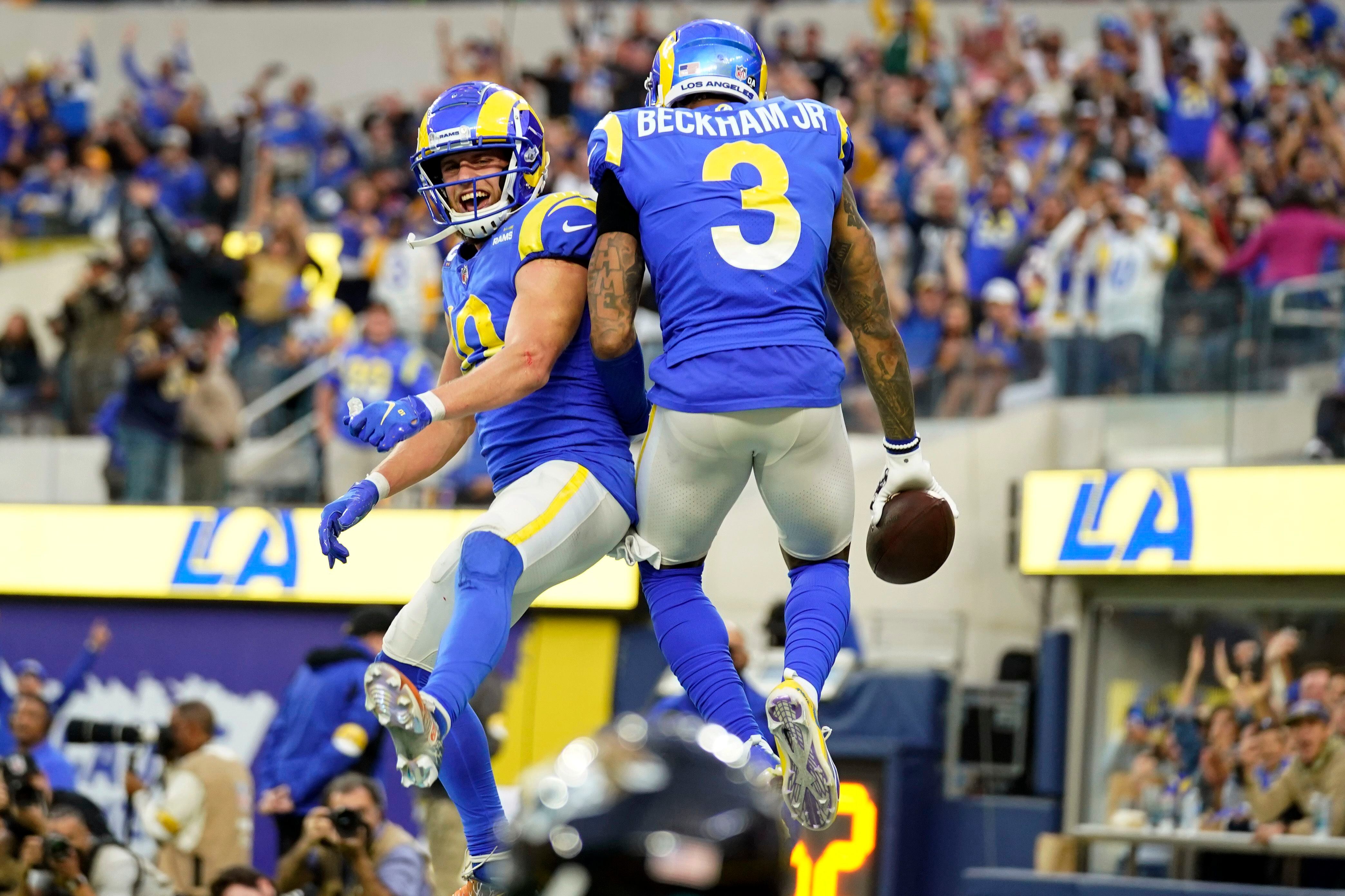 BEST PHOTOS: Matthew Stafford's rushing touchdown, Cooper Kupp's end zone  grab & more