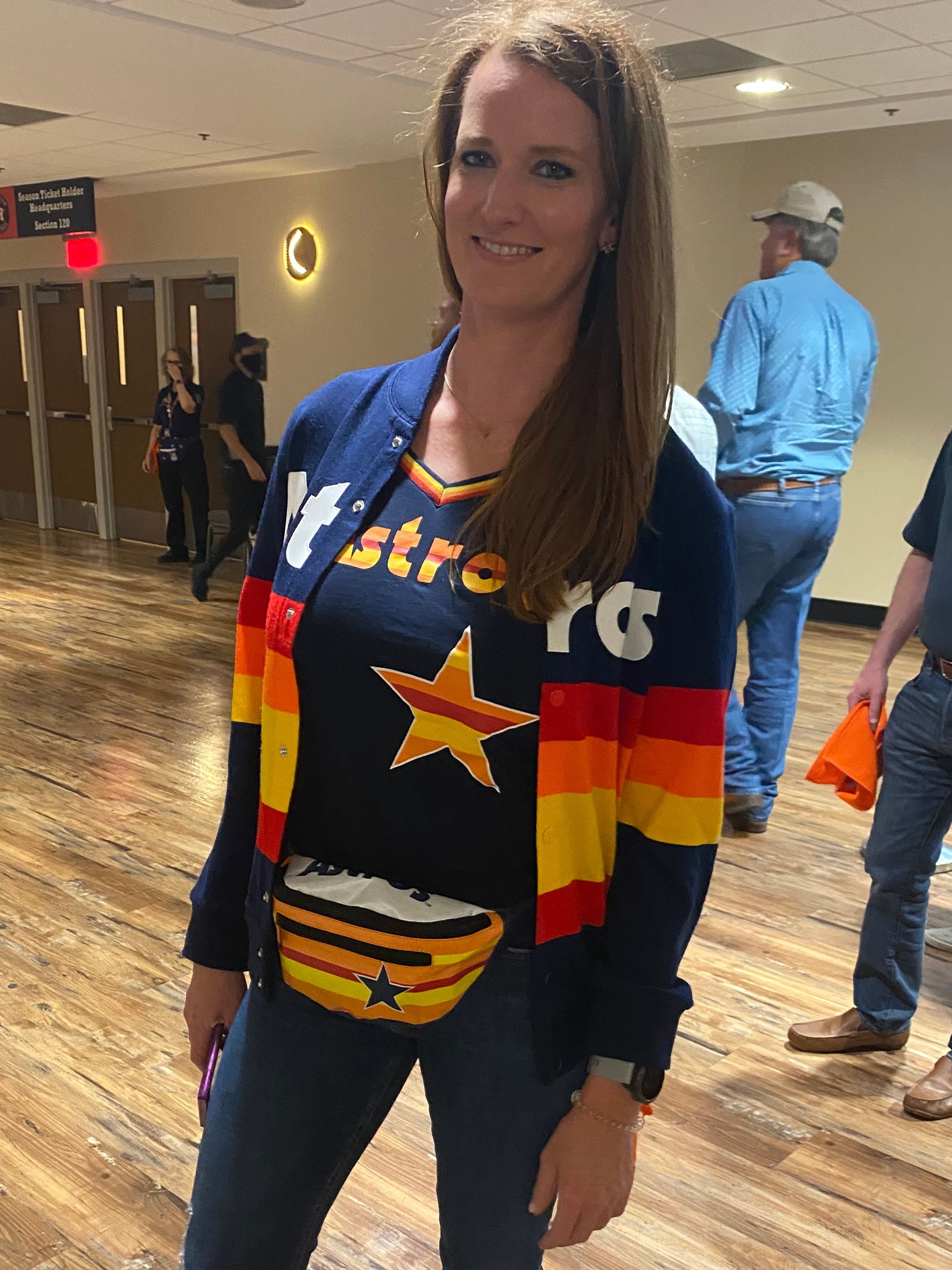 🔒 Looking sharp! Here are some of the best dressed Astros fans at Minute  Maid Park